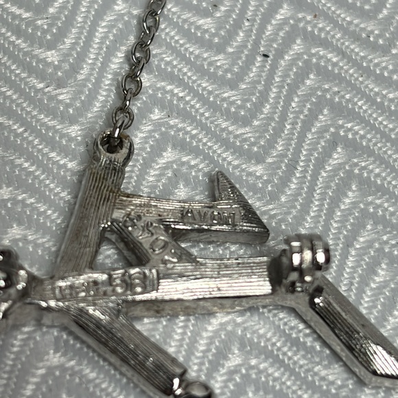 Curling themed 🥌 lapel pin with some bling - Picture 5 of 7